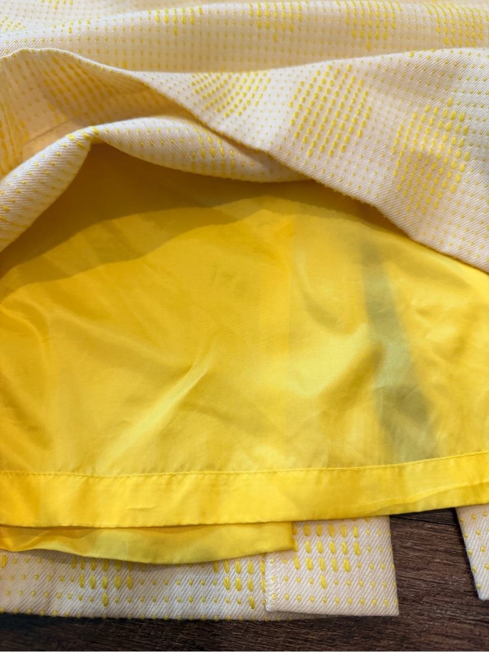 Louis Féraud Yellow Textured Wool Pencil Skirt Size US 10 vintage - Picture 5 of 7